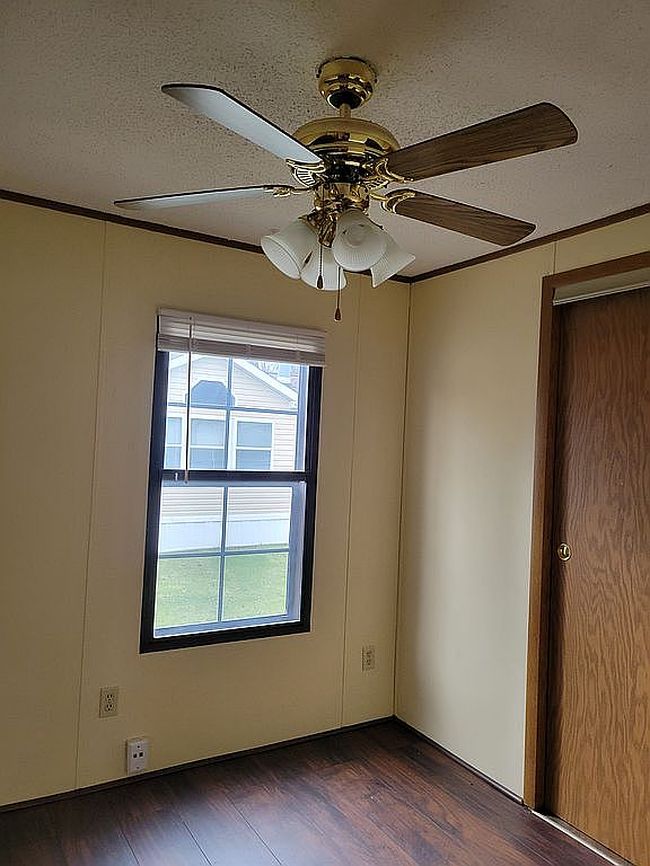 Photo of 3345 Nottingham Rd #162, Bay City, MI