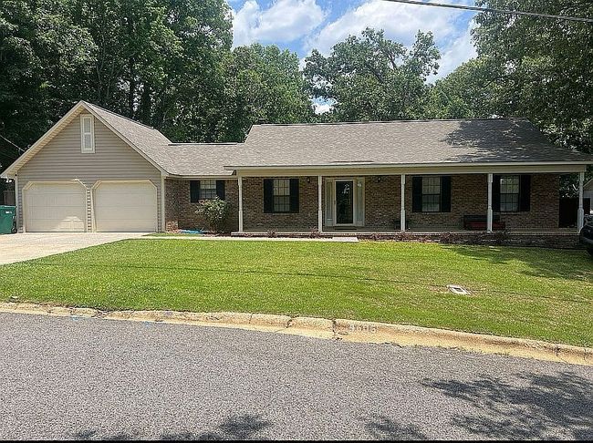 Image of 4605 Eastern Hills Ln