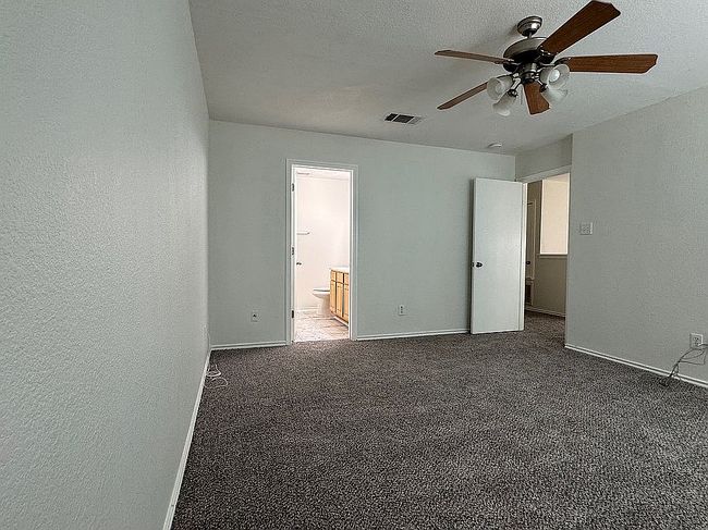 Additional photo 3 of property located at 3307 Etheredge Dr