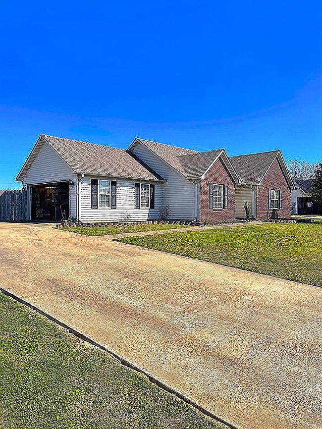 Additional photo 1 of property located at 20 Fawn Valley Cv