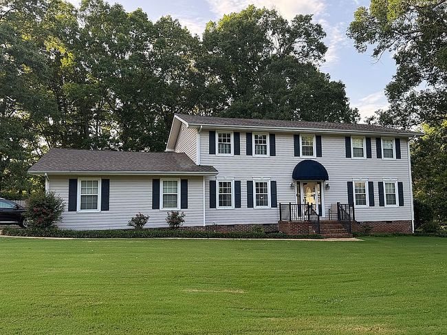 Photo of 1981 Warwickshire Dr, Soddy Daisy, TN