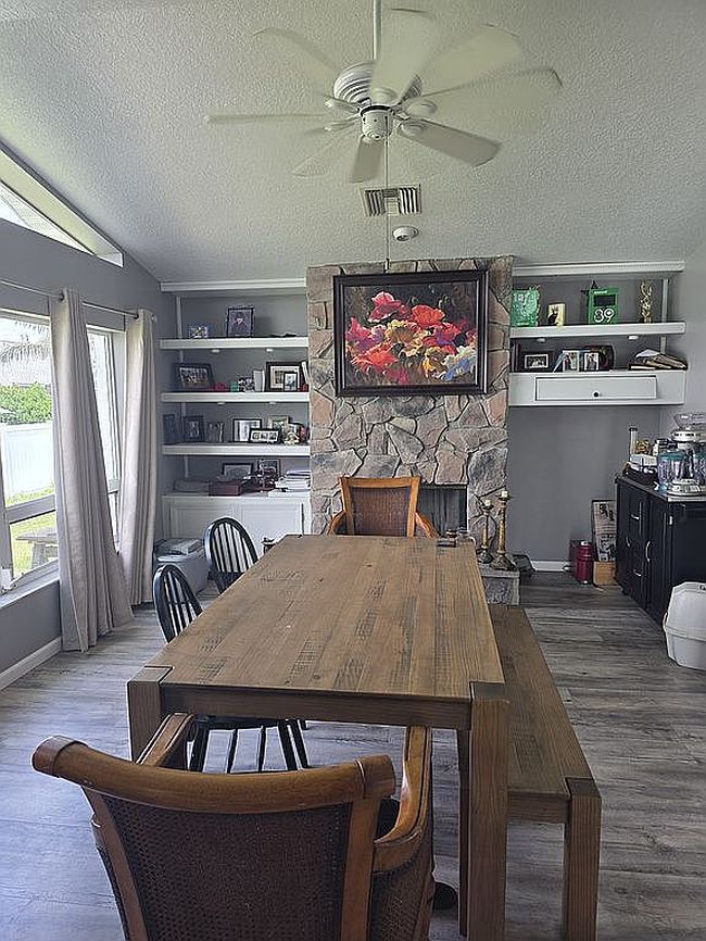 Additional photo 2 of property located at 211 Sw 47th St