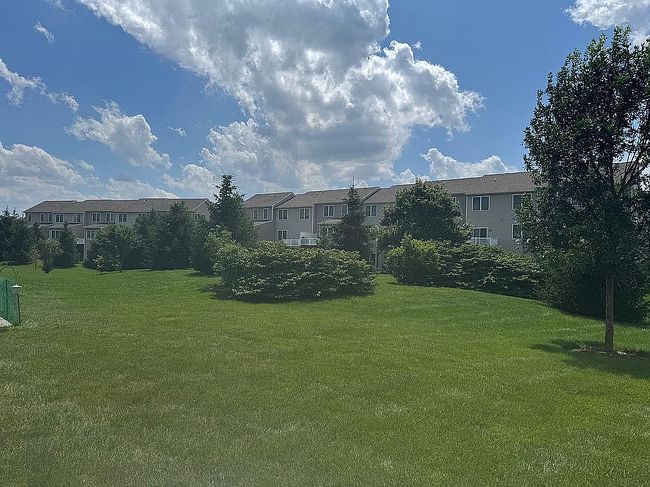 Photo of 207 Saddlebrook Dr, Bensalem, PA