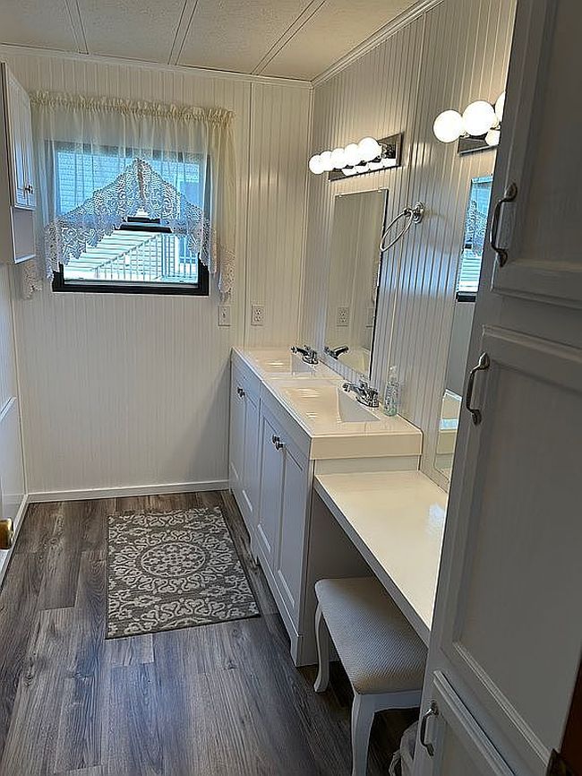 Photo of 37-101 Hubbard Ave, Riverhead, NY