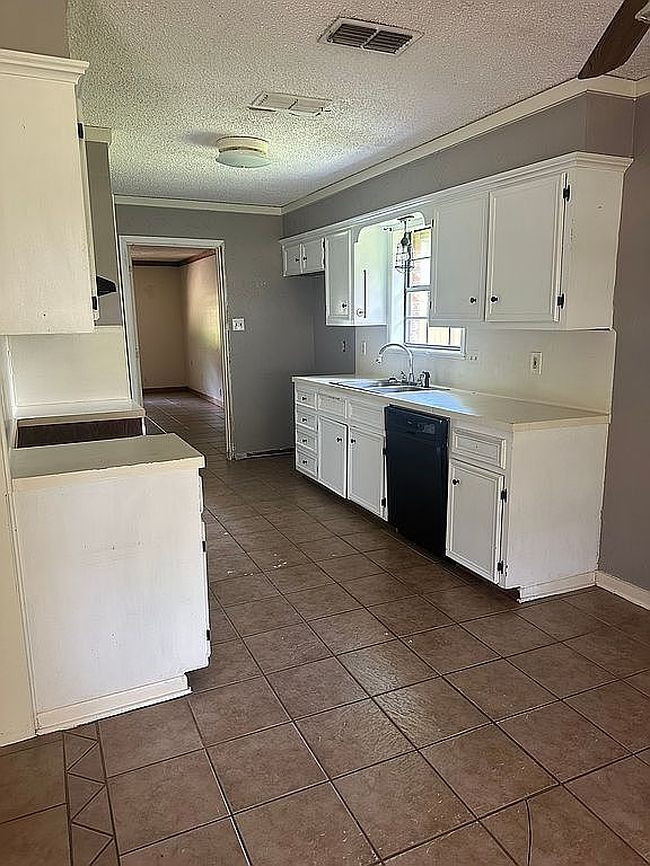 Photo of 11581 Hollyridge Dr, Tyler, TX