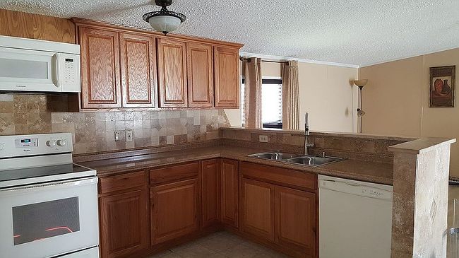 Photo of 7915 103rd St #142, Jacksonville, FL