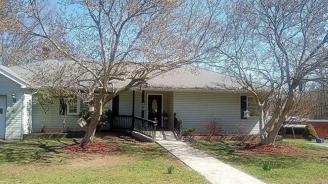 Image of 13 3rd St