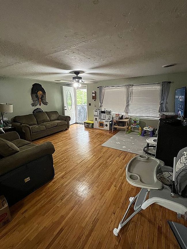 Photo of 450 Clinch View Ln, Washburn, TN