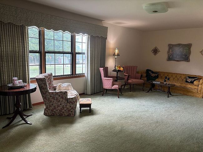 Image of 710 W 17th St