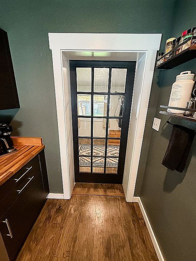 Additional photo 2 of property located at 705 W 2nd St