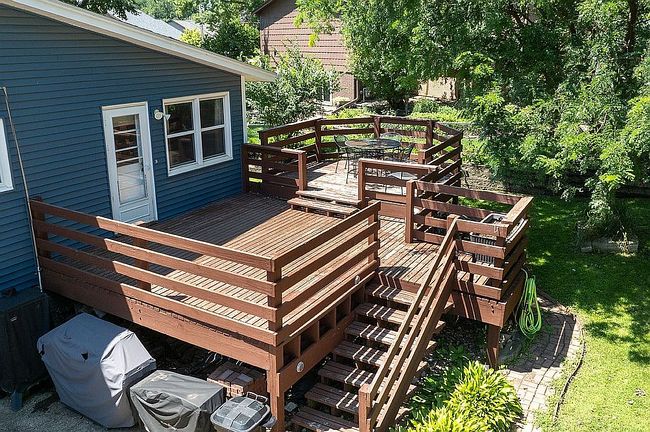 Additional photo 3 of property located at 302 40th Street Dr Se