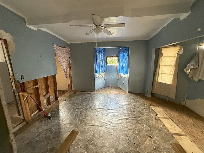 Photo of 1950 Ash St, San Marcos, TX