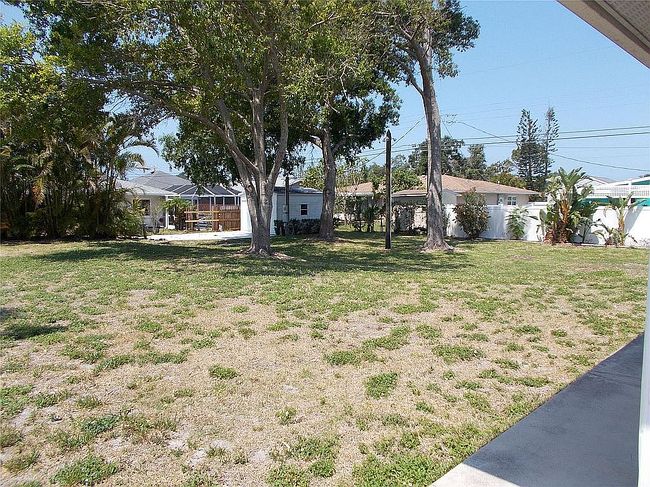 Image of 262 Palmetto Dr
