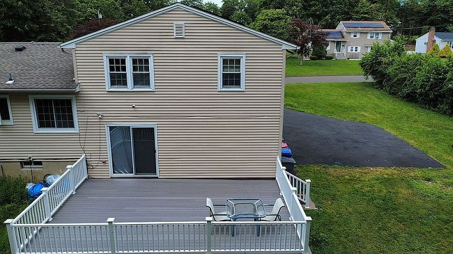 Photo of 25 Dairy Farm Rd, Norwalk, CT