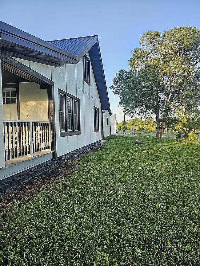 Photo of 100 N Olive St, Otterville, MO