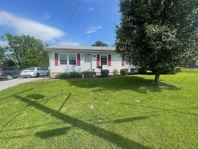 Image of 443 N Townsend St