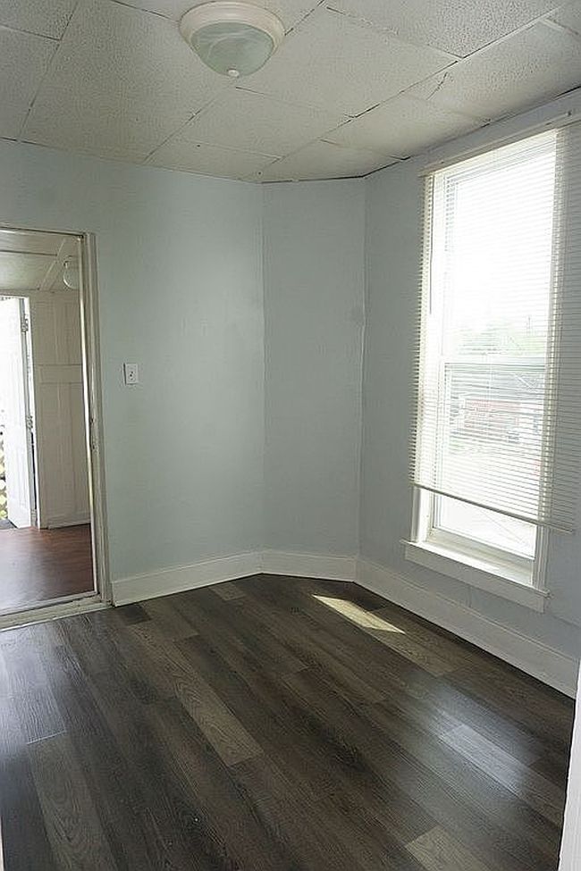 Image of 1373 Cypress St