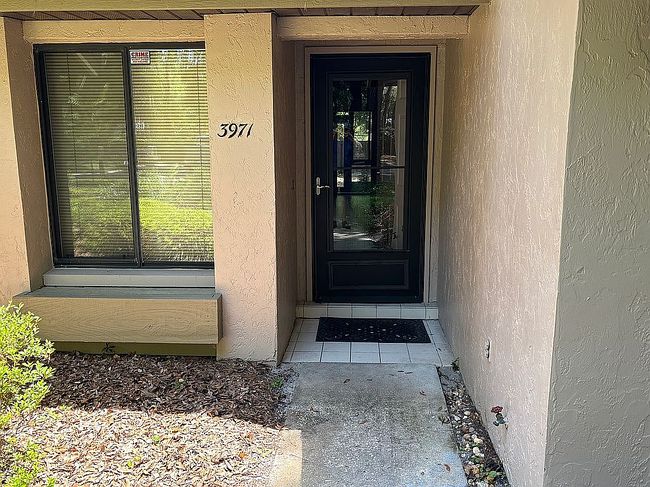 Image of 3971 Nw 23rd Cir