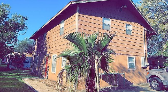 Photo of 617 Knipling St, Pt Lavaca, TX