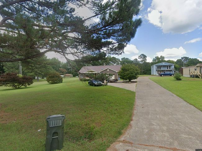 Image of 2407 Woodley Dr
