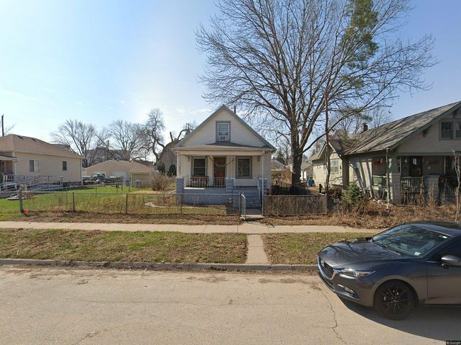 Photo of 1319 Claremont St