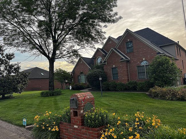 Photo of 2800 Briarcliff Dr