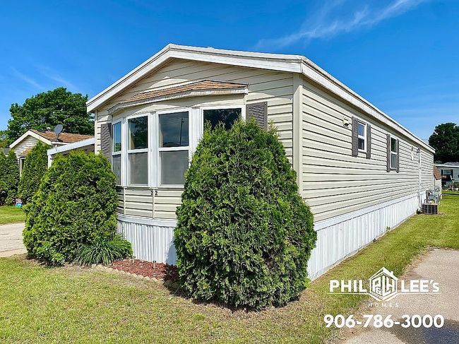 Photo of 1401 N 23rd St Trailer 22, Escanaba, MI