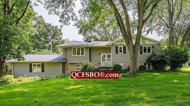 Photo of 302 Circle Dr