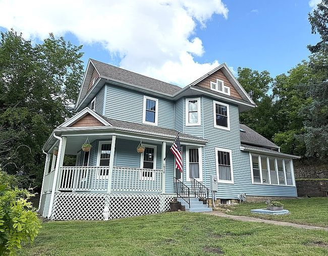 Photo of 1978 Cox St, Dubuque, IA