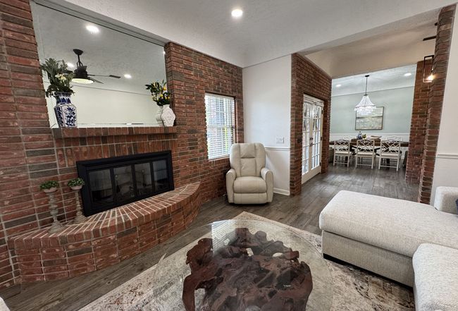 Photo of 572 Lake Ashley Cir