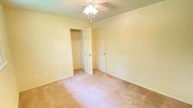 Photo of 604 Via Ponderosa, Schenectady, NY