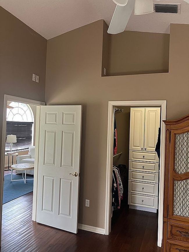 Preview of property located at 7498 Eleanor Cir