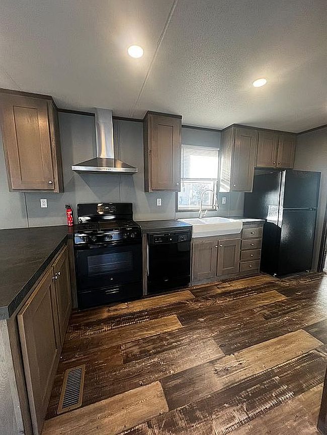Image of 404 E Rhondda Ave