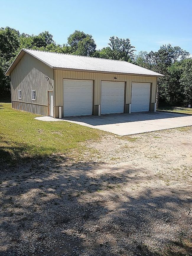 Photo of 4080 W Stevenson Lake Rd, Lake, MI