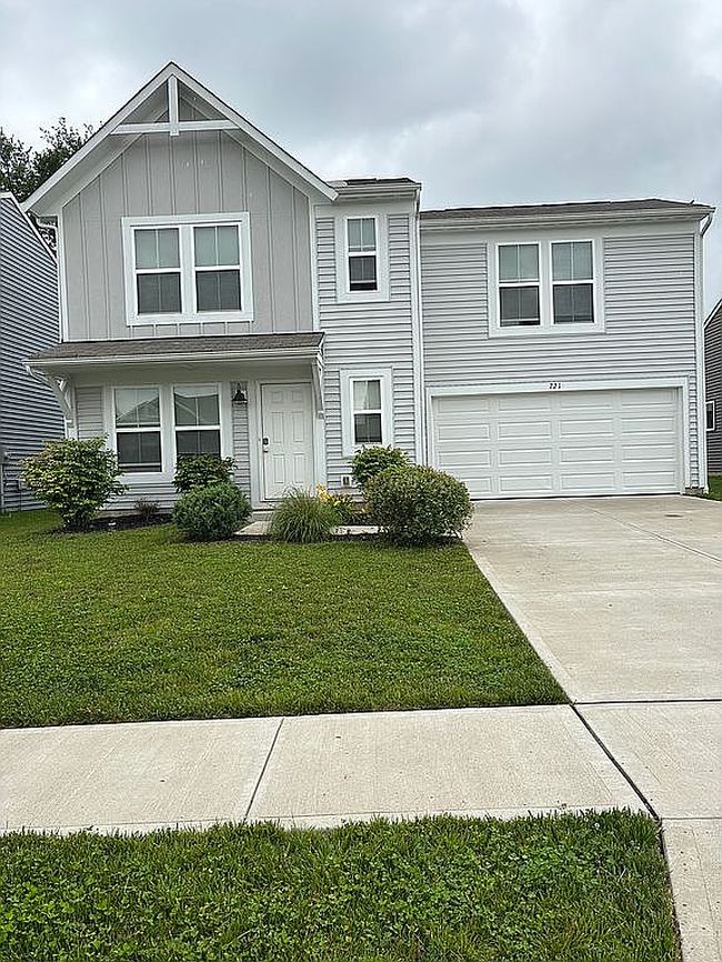 Photo of 721 Kingly Ter, South Lebanon, OH