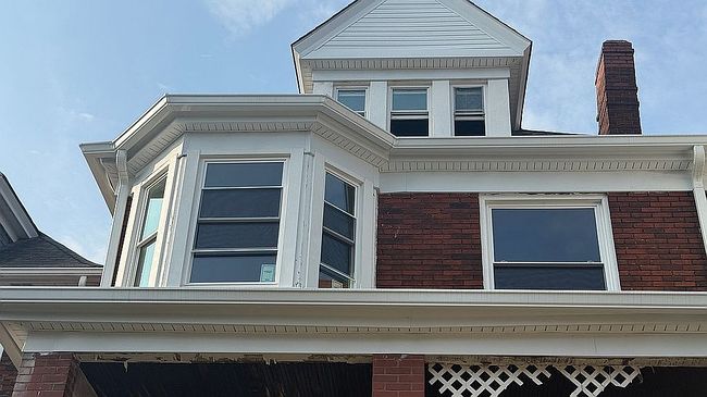 Photo of 402 Suncrest St, Pittsburgh, PA