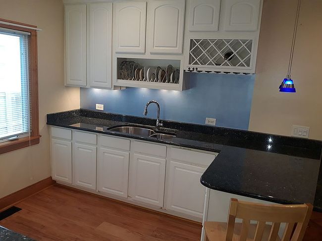 Photo of 328 S Grace St, Lombard, IL