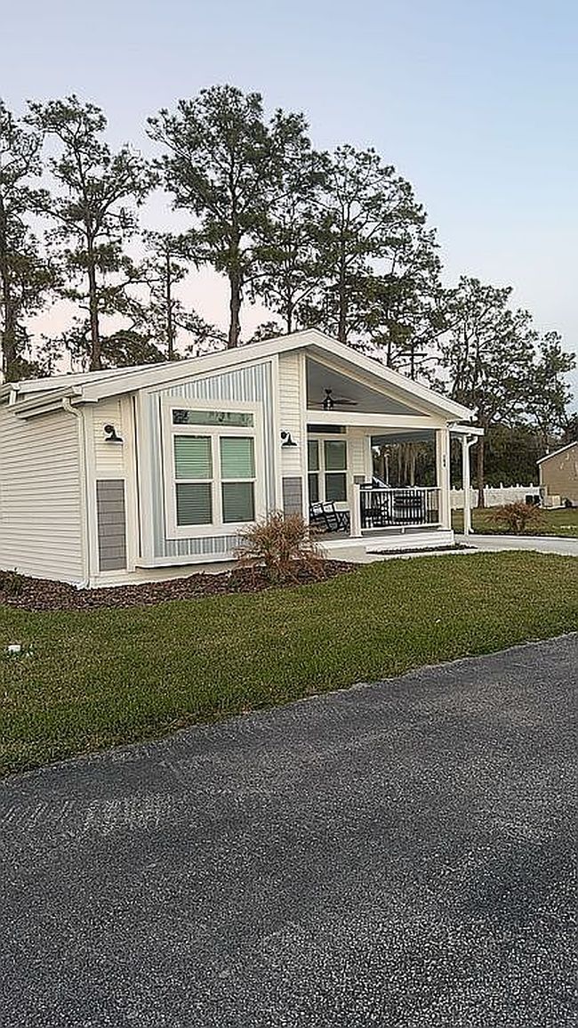 Image of 239 E Buffalo Bluff Rd #104
