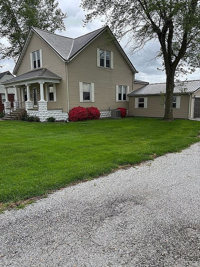 Photo of 172 W Saint Louis St, Hoyleton, IL