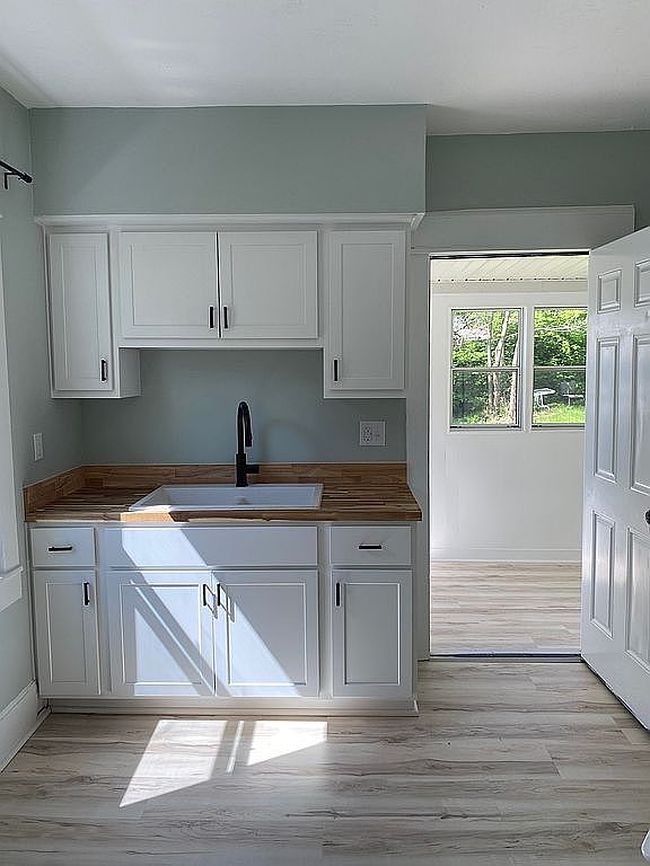 Additional photo 3 of property located at 1371 Laffer Ave