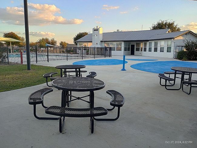 Image of 7151 Woodlake Pkwy