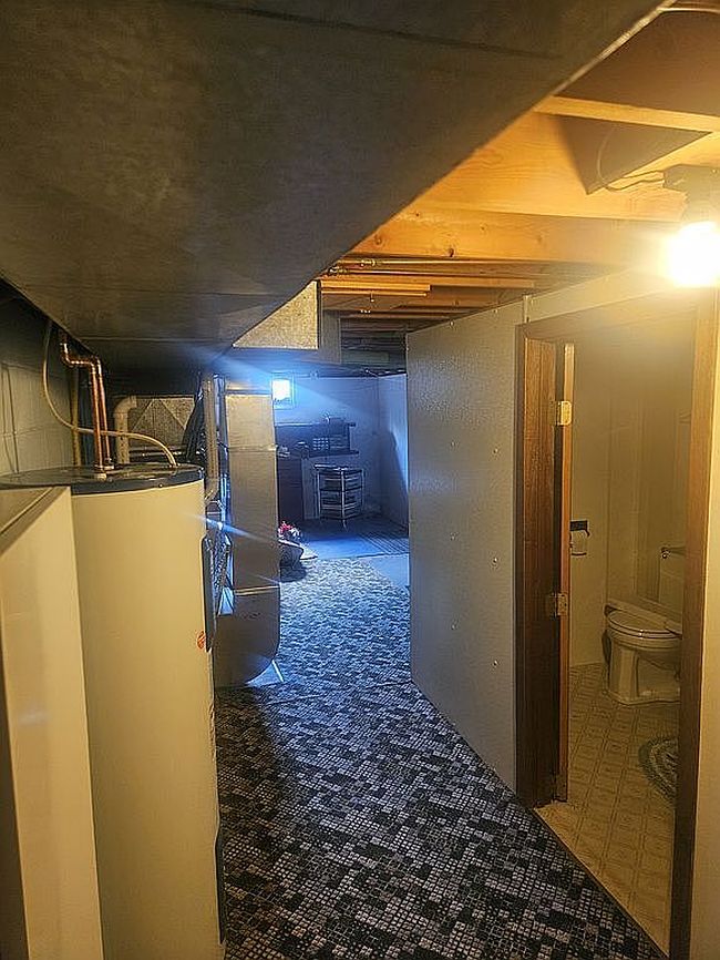 Photo of 301 N Elder Ave, Graettinger, IA