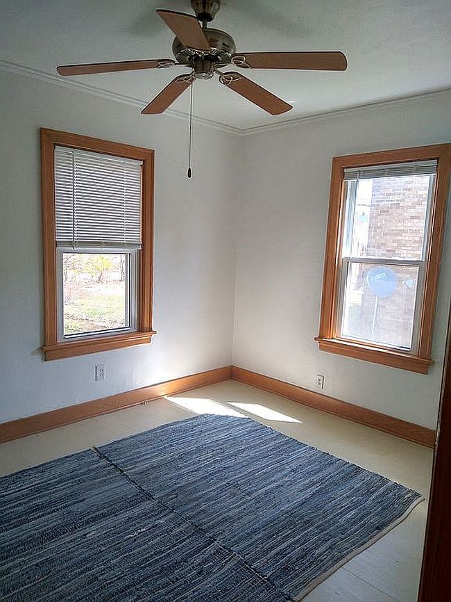 Image of 803 W Meadows Pl