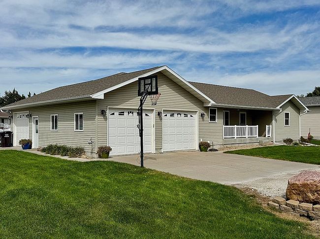 Photo of 1006 13th St