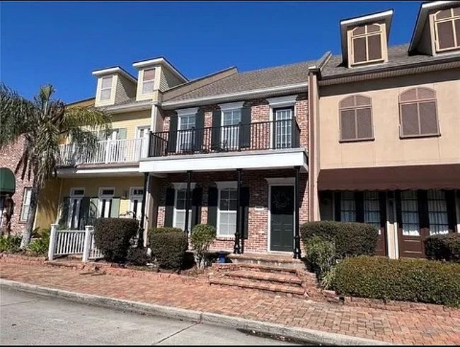 Image of 2109 Hyde Park Ave E