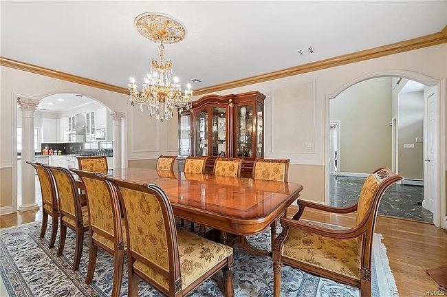 Photo of 8 Valenza Ln, Blauvelt, NY