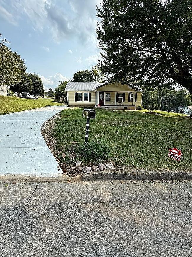 Photo of 104 Buena Vista Ave