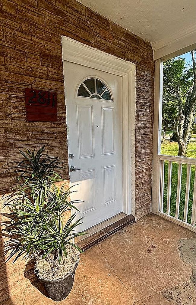 Photo of 2811 Glenwood Ave Se, Atlanta, GA