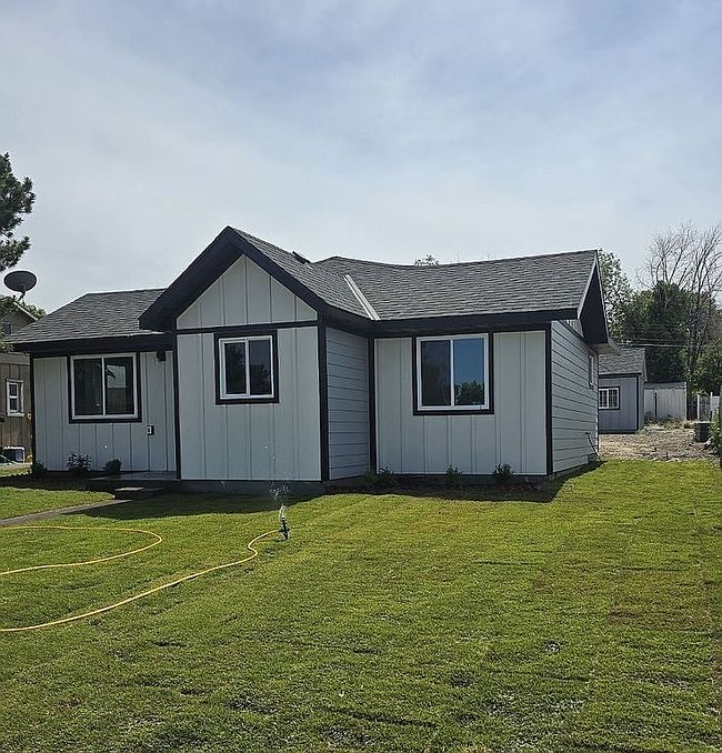 Photo of 727 3rd Ave N, Twin Falls, ID