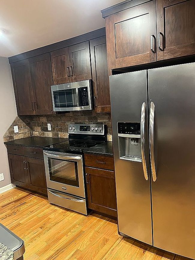 Additional photo 2 of property located at 5016 Twin Lakes Dr